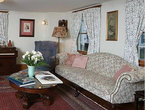 Tuck Inn B&B ร็อกพอร์ต ภายนอก รูปภาพ